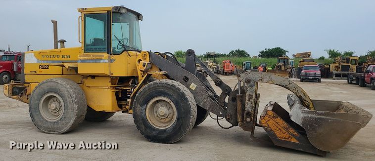 image for item LE9193 1994 Volvo BM L70  wheel loader