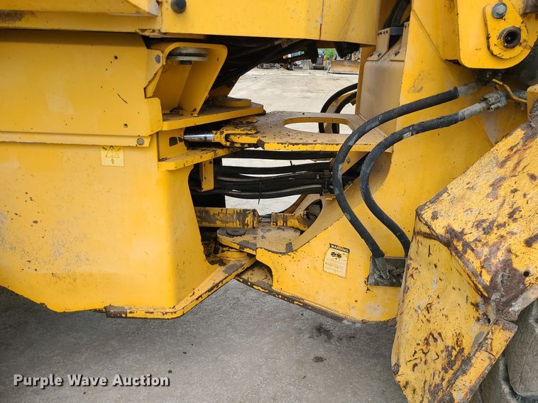 image for item LE9193 1994 Volvo BM L70  wheel loader