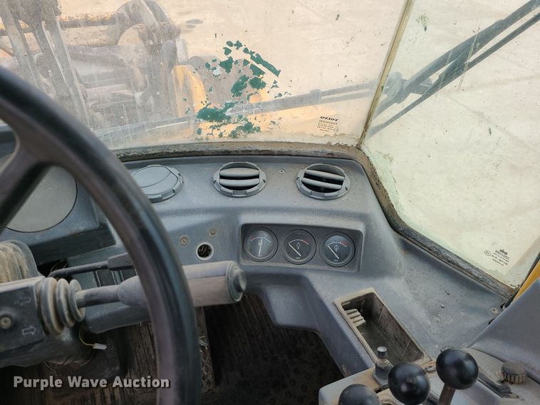 image for item LE9193 1994 Volvo BM L70  wheel loader