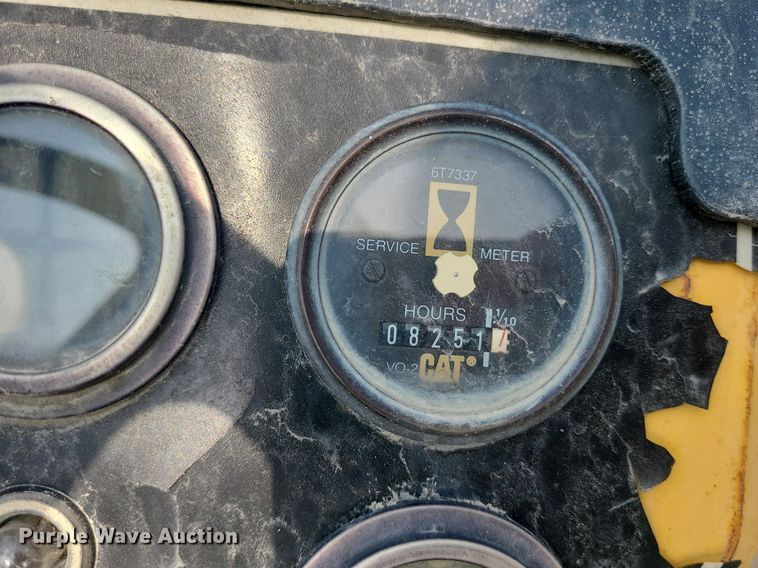 image for item LE9194 1996 Caterpillar CB-534B  double drum vibratory roller