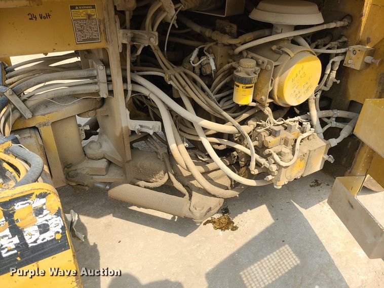 image for item LE9194 1996 Caterpillar CB-534B  double drum vibratory roller