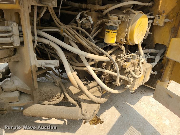 image for item LE9194 1996 Caterpillar CB-534B  double drum vibratory roller