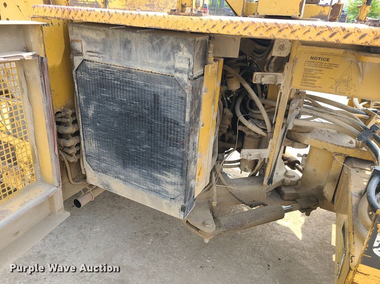 image for item LE9194 1996 Caterpillar CB-534B  double drum vibratory roller