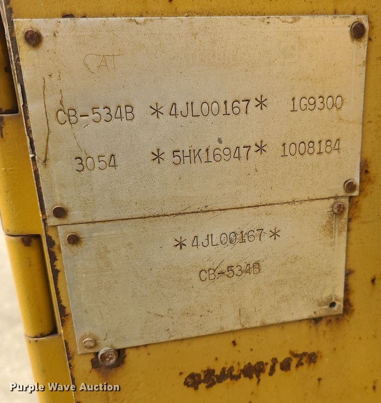 image for item LE9194 1996 Caterpillar CB-534B  double drum vibratory roller