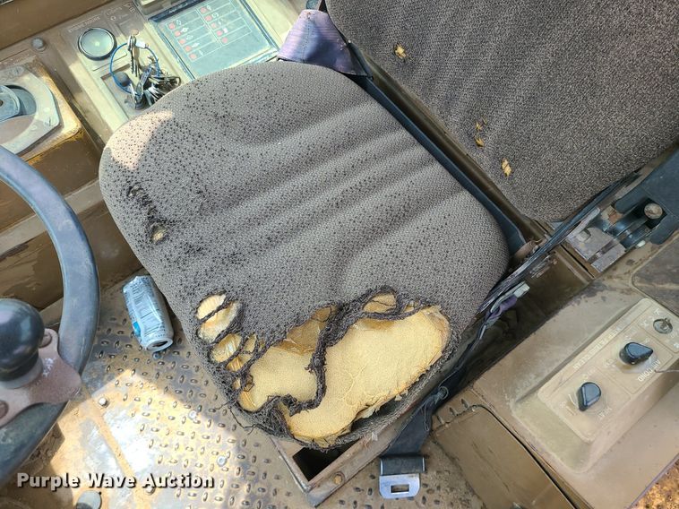 image for item LE9195 1989 Caterpillar 816B  soil compactor