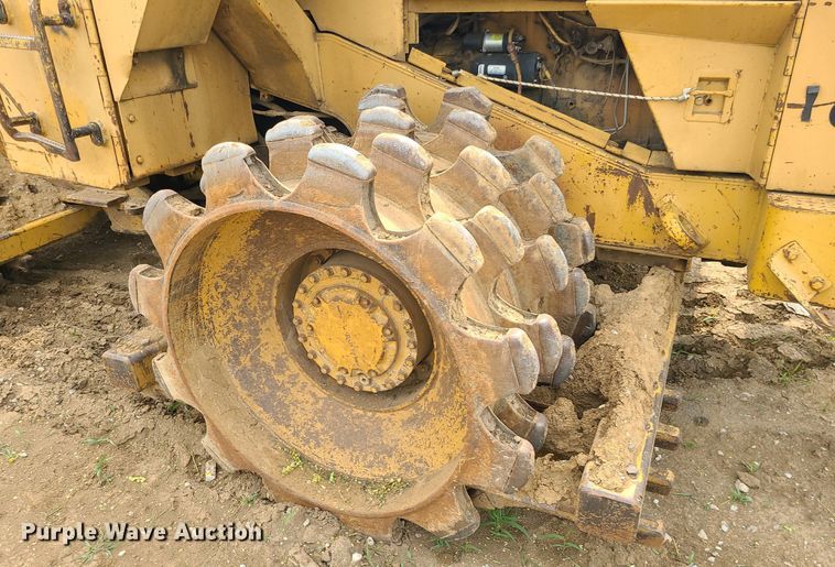 image for item LE9195 1989 Caterpillar 816B  soil compactor