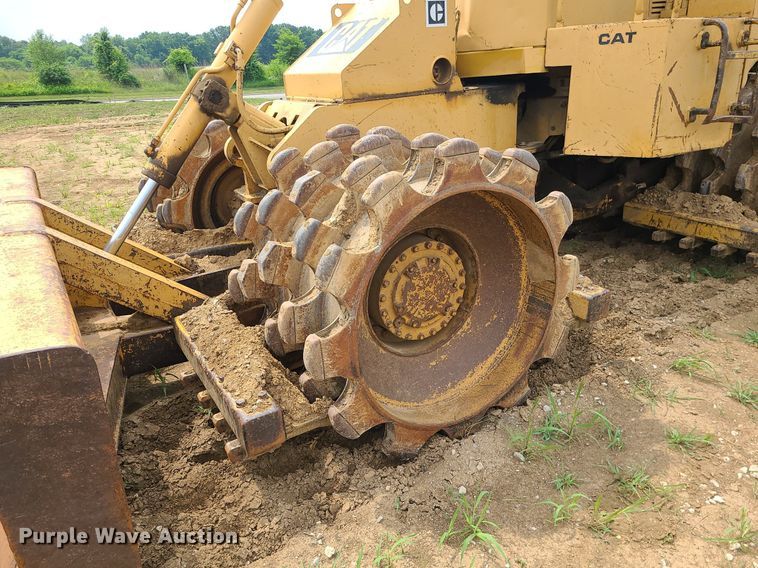 image for item LE9195 1989 Caterpillar 816B  soil compactor
