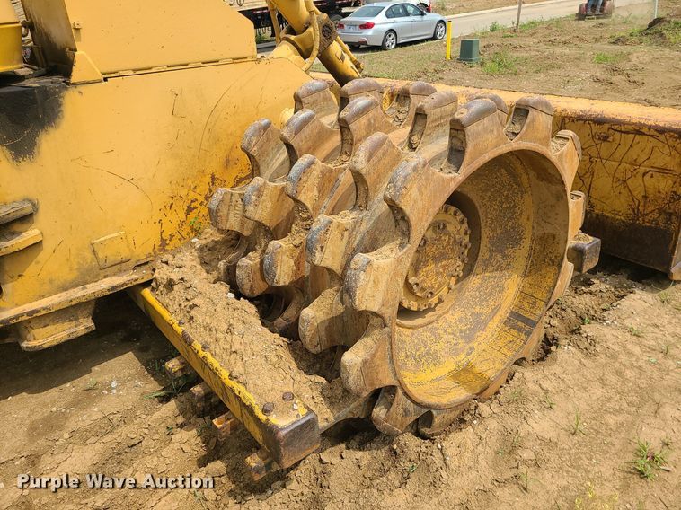 image for item LE9195 1989 Caterpillar 816B  soil compactor