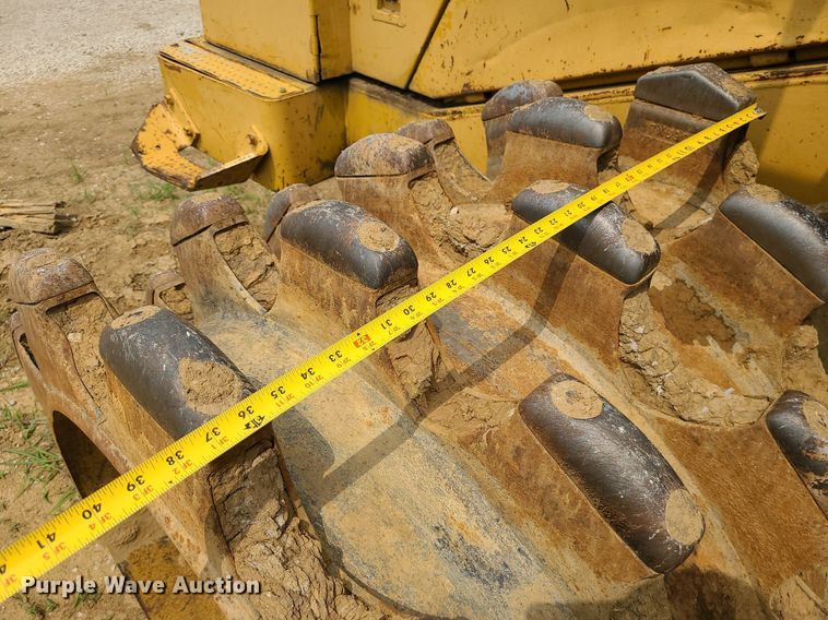 image for item LE9195 1989 Caterpillar 816B  soil compactor