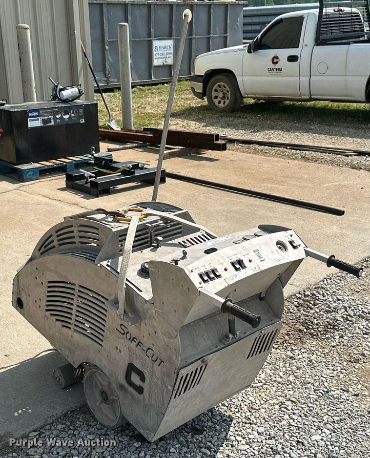 image for item LG9267 Soff-Cut GX-4200  concrete saw