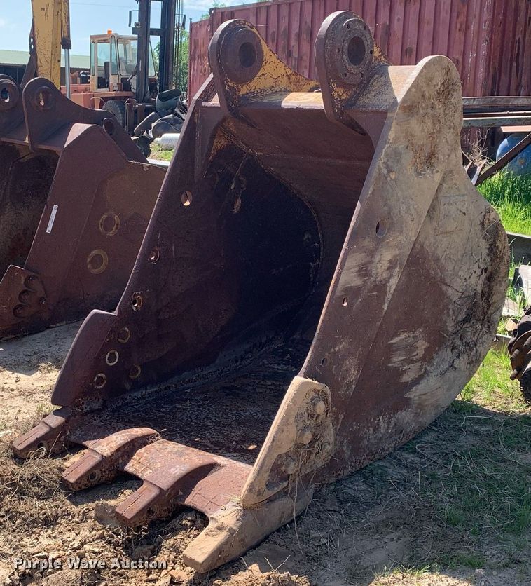 image for item LH9548 Caterpillar  excavator bucket