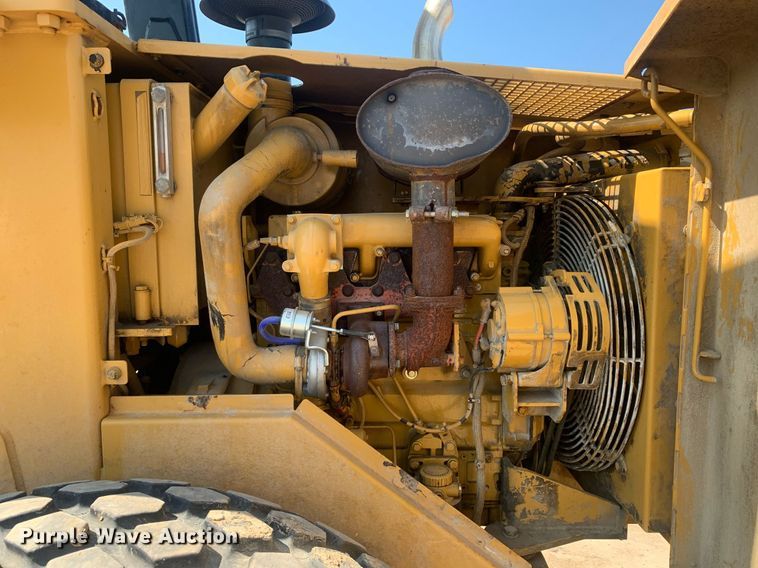 image for item LH9675 2001 Caterpillar CS433C  single drum vibratory roller