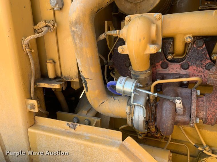 image for item LH9675 2001 Caterpillar CS433C  single drum vibratory roller