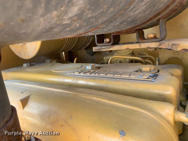 image for item LH9675 2001 Caterpillar CS433C  single drum vibratory roller