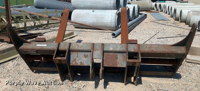 image for item LH9676 Pemberton KOMWA270  wheel loader forks