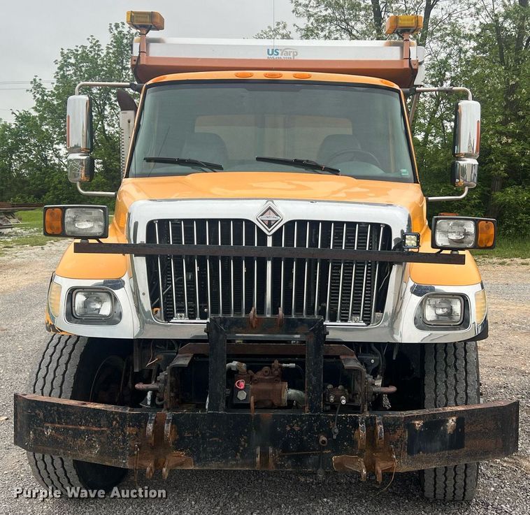 image for item LI9702 2006 International 7500  dump truck