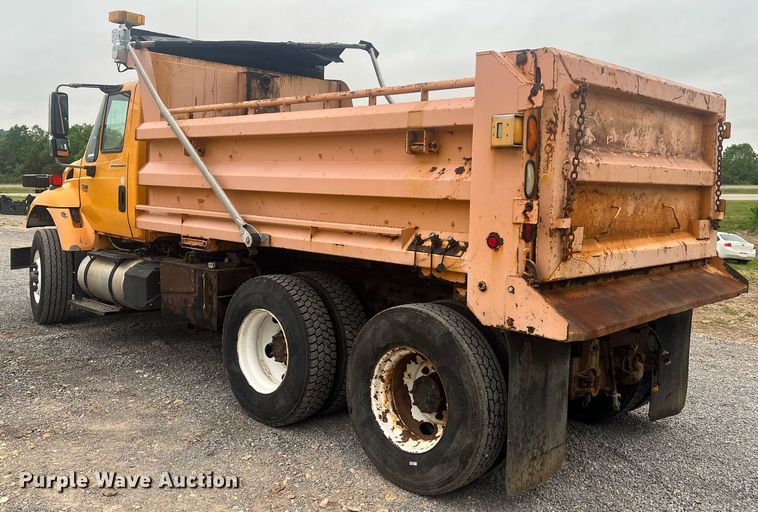 image for item LI9702 2006 International 7500  dump truck