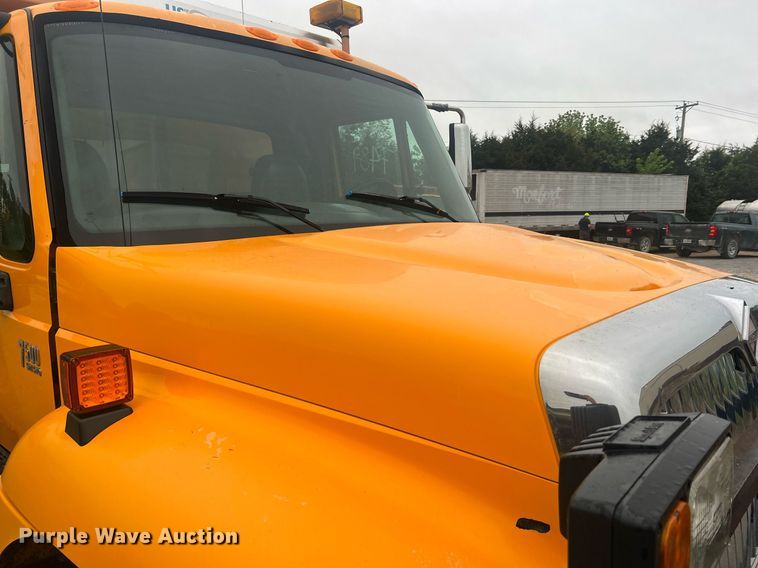 image for item LI9702 2006 International 7500  dump truck