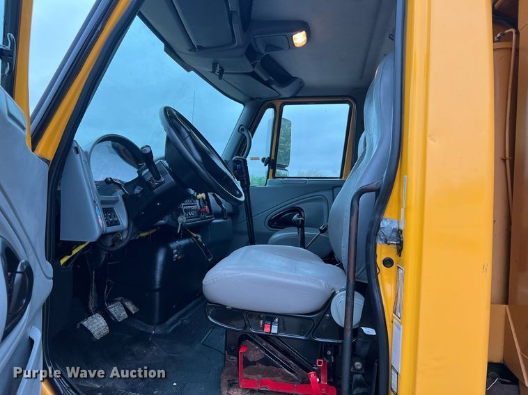 image for item LI9702 2006 International 7500  dump truck