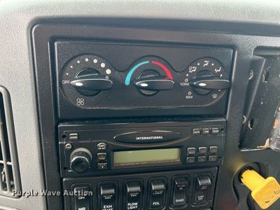 image for item LI9702 2006 International 7500  dump truck