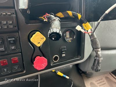 image for item LI9702 2006 International 7500  dump truck