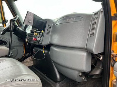 image for item LI9702 2006 International 7500  dump truck