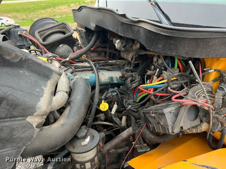 image for item LI9702 2006 International 7500  dump truck