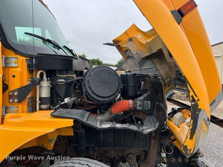 image for item LI9702 2006 International 7500  dump truck