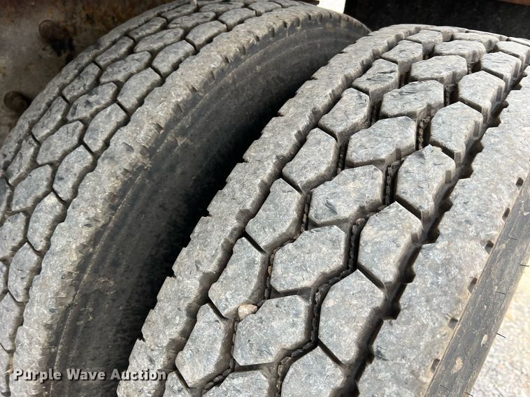 image for item LI9702 2006 International 7500  dump truck