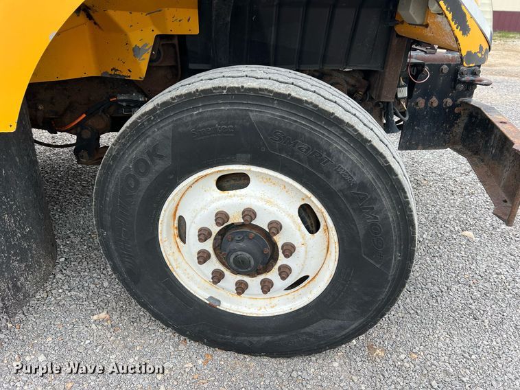 image for item LI9702 2006 International 7500  dump truck