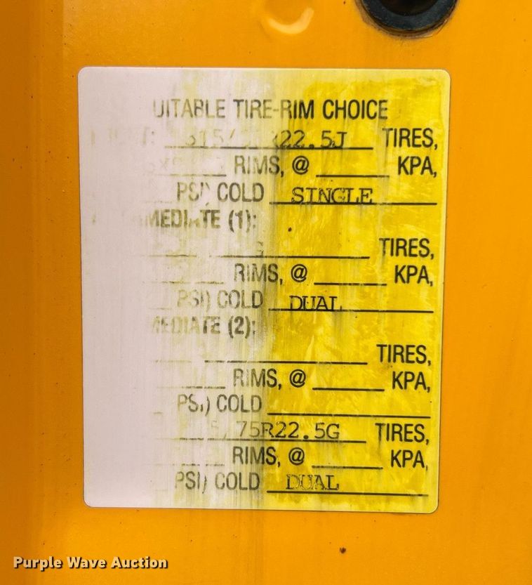 image for item LI9702 2006 International 7500  dump truck