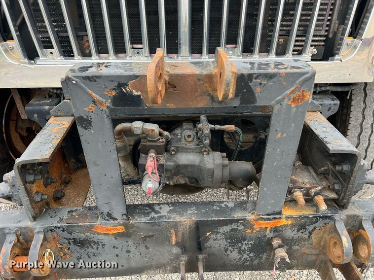 image for item LI9703 2005 International 7400  dump truck