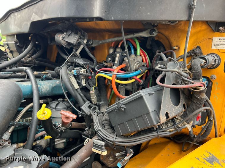 image for item LI9703 2005 International 7400  dump truck