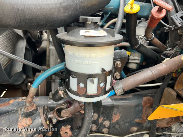 image for item LI9703 2005 International 7400  dump truck