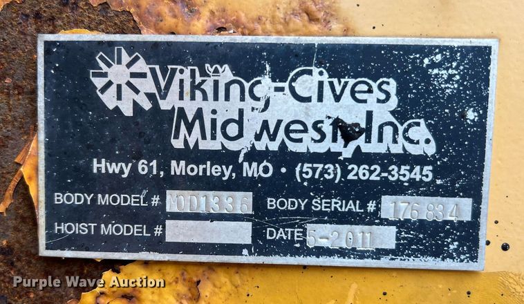 image for item LI9704 2006 International 7400  dump truck