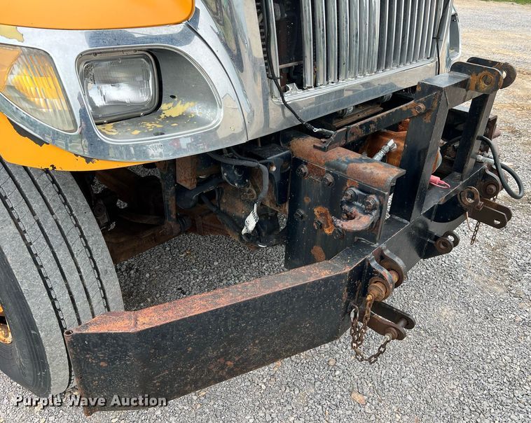 image for item LI9704 2006 International 7400  dump truck