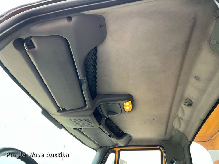 image for item LI9704 2006 International 7400  dump truck