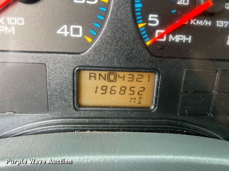 image for item LI9704 2006 International 7400  dump truck