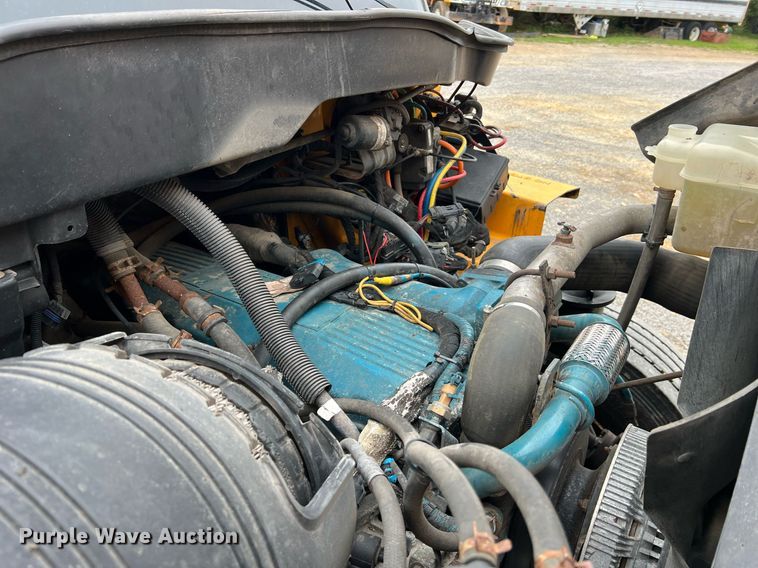 image for item LI9704 2006 International 7400  dump truck