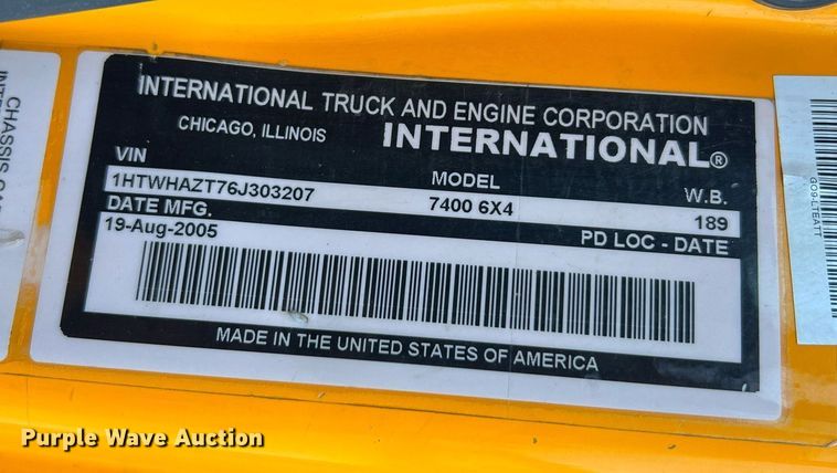 image for item LI9704 2006 International 7400  dump truck