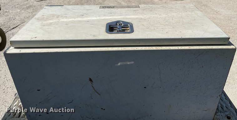 image for item LJ9723 2015 International DuraStar 4400  digger derrick truck