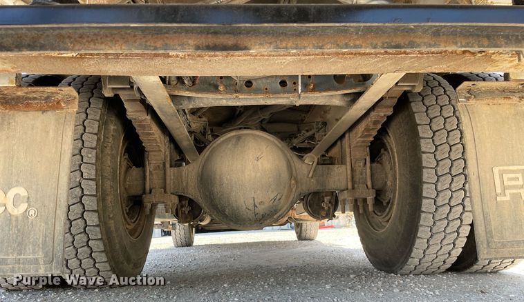 image for item LJ9723 2015 International DuraStar 4400  digger derrick truck