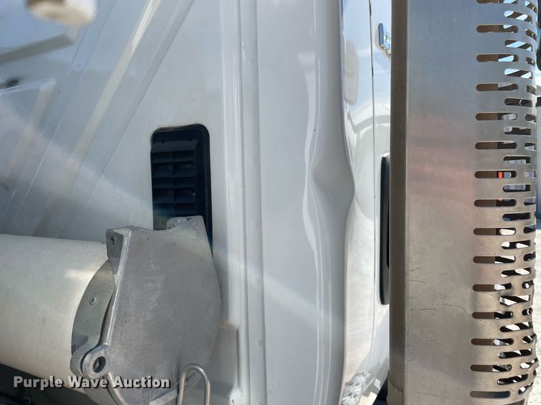 image for item LJ9723 2015 International DuraStar 4400  digger derrick truck