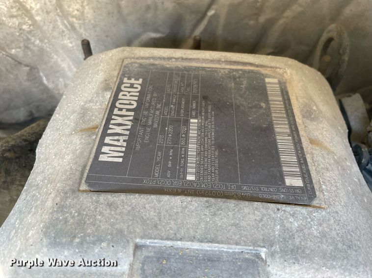 image for item LJ9723 2015 International DuraStar 4400  digger derrick truck