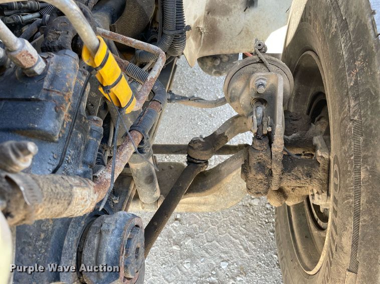 image for item LJ9723 2015 International DuraStar 4400  digger derrick truck