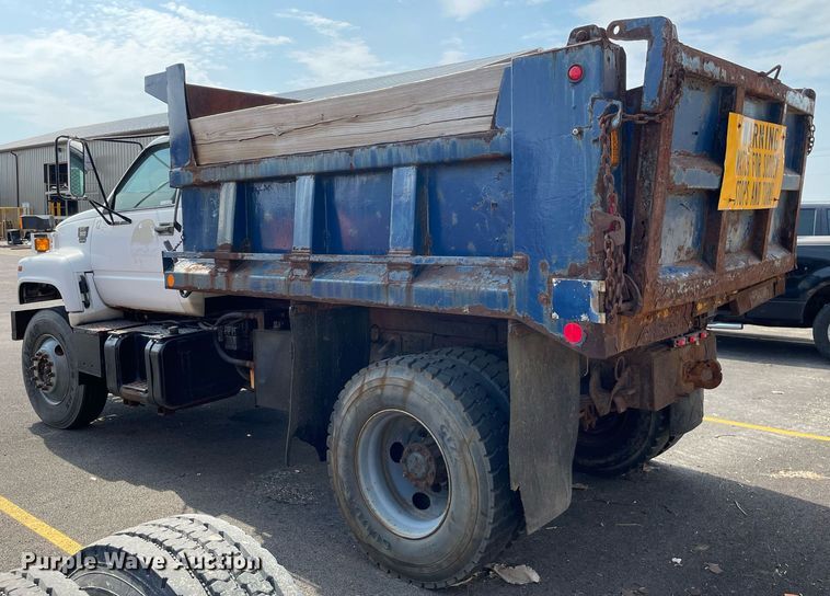 image for item LJ9732 2000 GMC C8500 dump truck