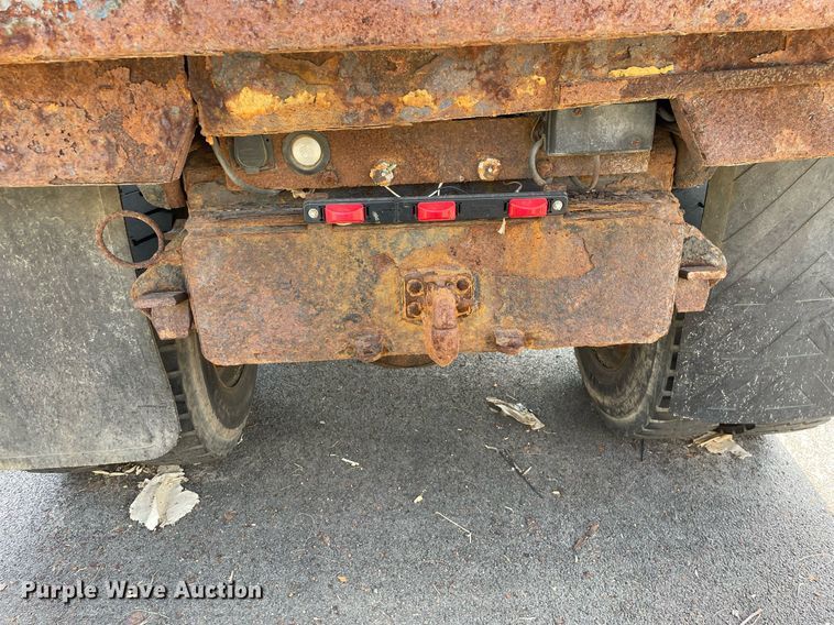 image for item LJ9732 2000 GMC C8500 dump truck