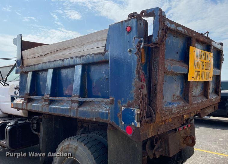 image for item LJ9732 2000 GMC C8500 dump truck
