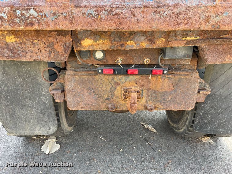 image for item LJ9732 2000 GMC C8500 dump truck