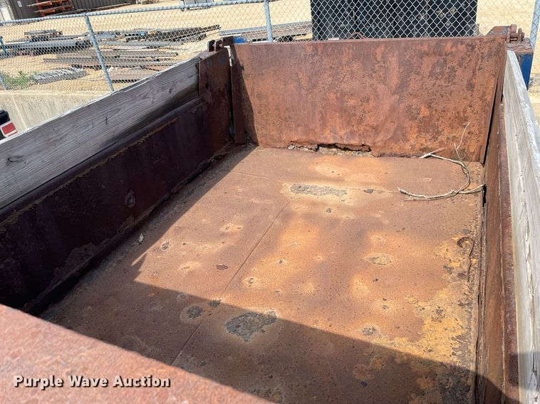 image for item LJ9732 2000 GMC C8500 dump truck